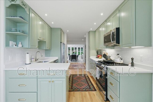 Building Photo - 9221 Talisman Dr