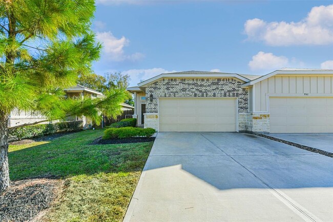 Building Photo - 9757 Grosbeak Ln