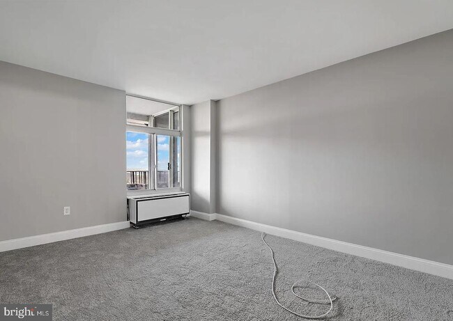 Building Photo - 28 Allegheny Ave