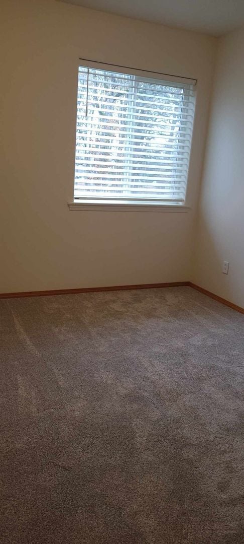 Building Photo - Great 2 bed Townhome!