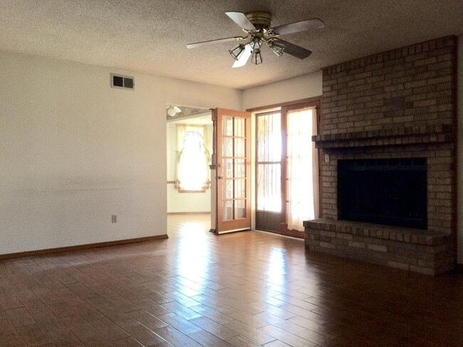 Building Photo - 4616 Marissa Dr
