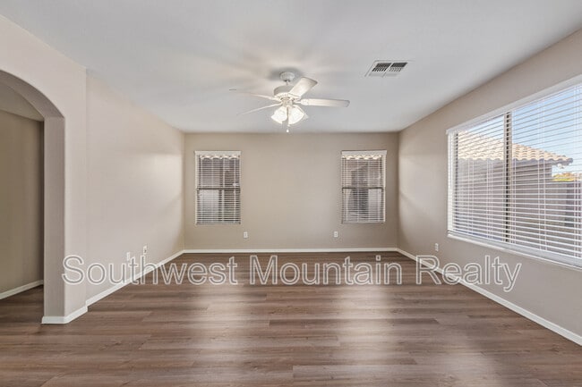 Building Photo - 42538 Sparks Ct