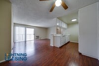 Building Photo - 10252 Commerce St