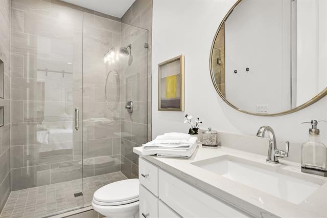 Building Photo - 4116 University Blvd