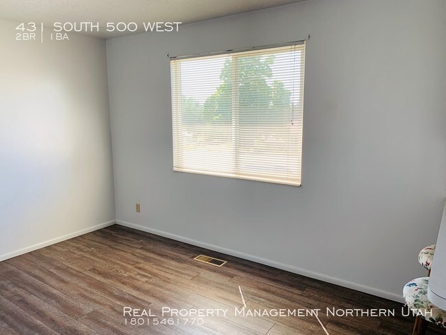 Building Photo - 2 Bedroom 1 Bath Brigham Duplex.