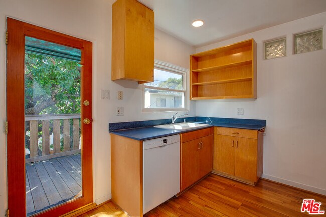 Building Photo - 2534 7th St