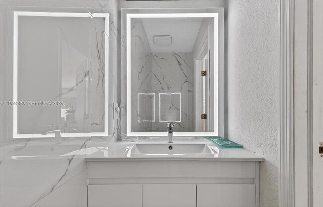 Building Photo - 15646 SW 97th Terrace