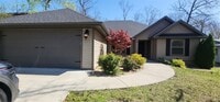 Building Photo - 5 Knighton Dr