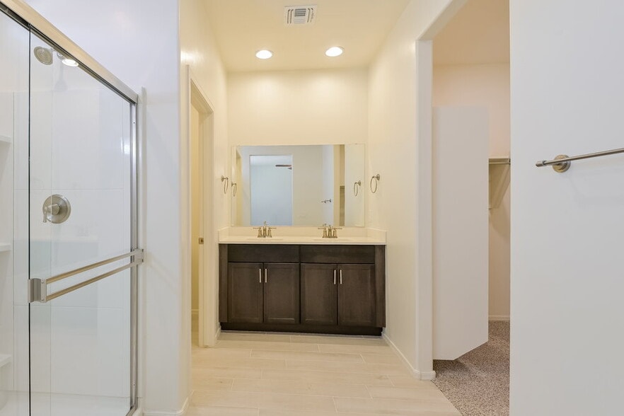 Building Photo - 12174 W Charismatic Dr
