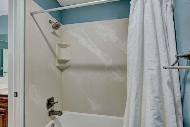 Building Photo - 4 Bedroom South Edmond Home For Rent