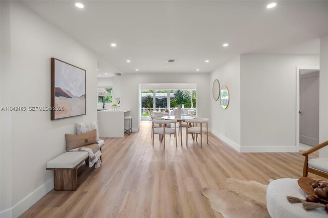 Building Photo - 2621 SW 19th St