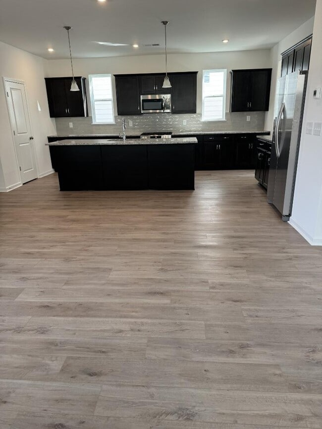 Building Photo - 329 Canonbury Dr