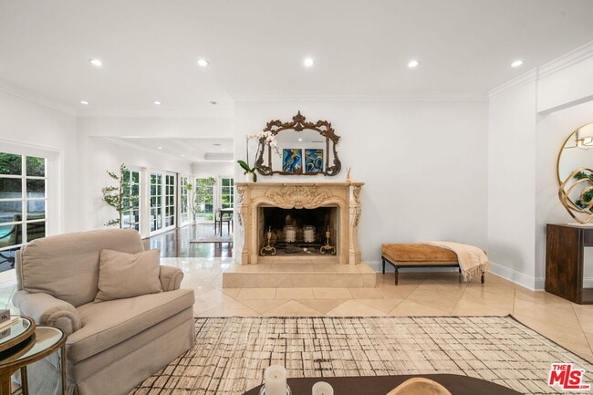 Building Photo - 9023 Alto Cedro Dr