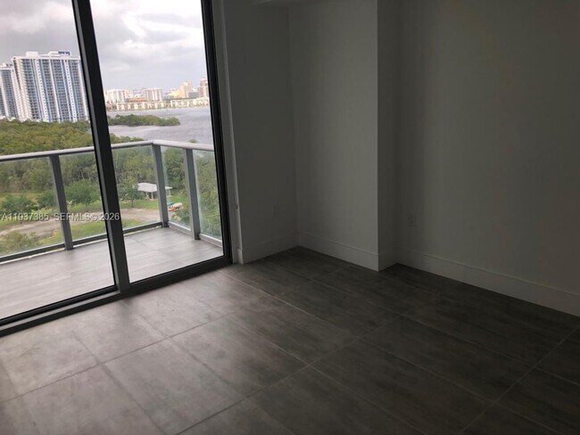 Building Photo - 16385 Biscayne Blvd