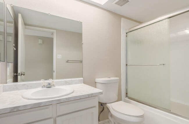 Building Photo - Great Chandler location with no HOA!!!