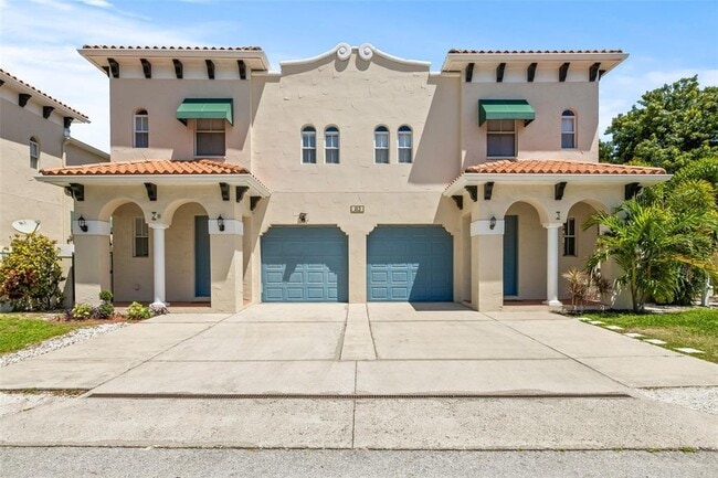 Building Photo - 113 S Melville Ave
