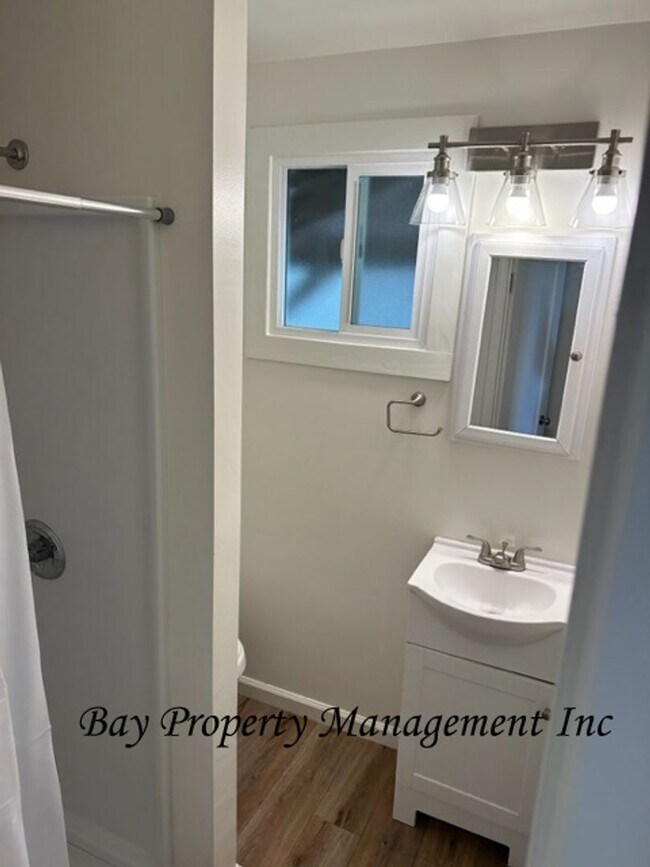 Building Photo - SECO12