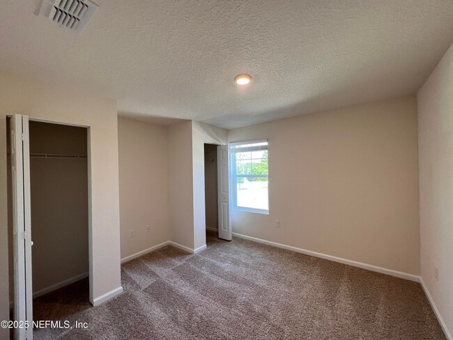 Building Photo - 12781 Veterans Ct