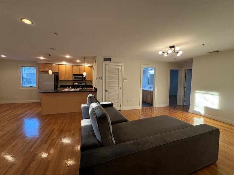 Building Photo - 1110 Massachusetts Ave