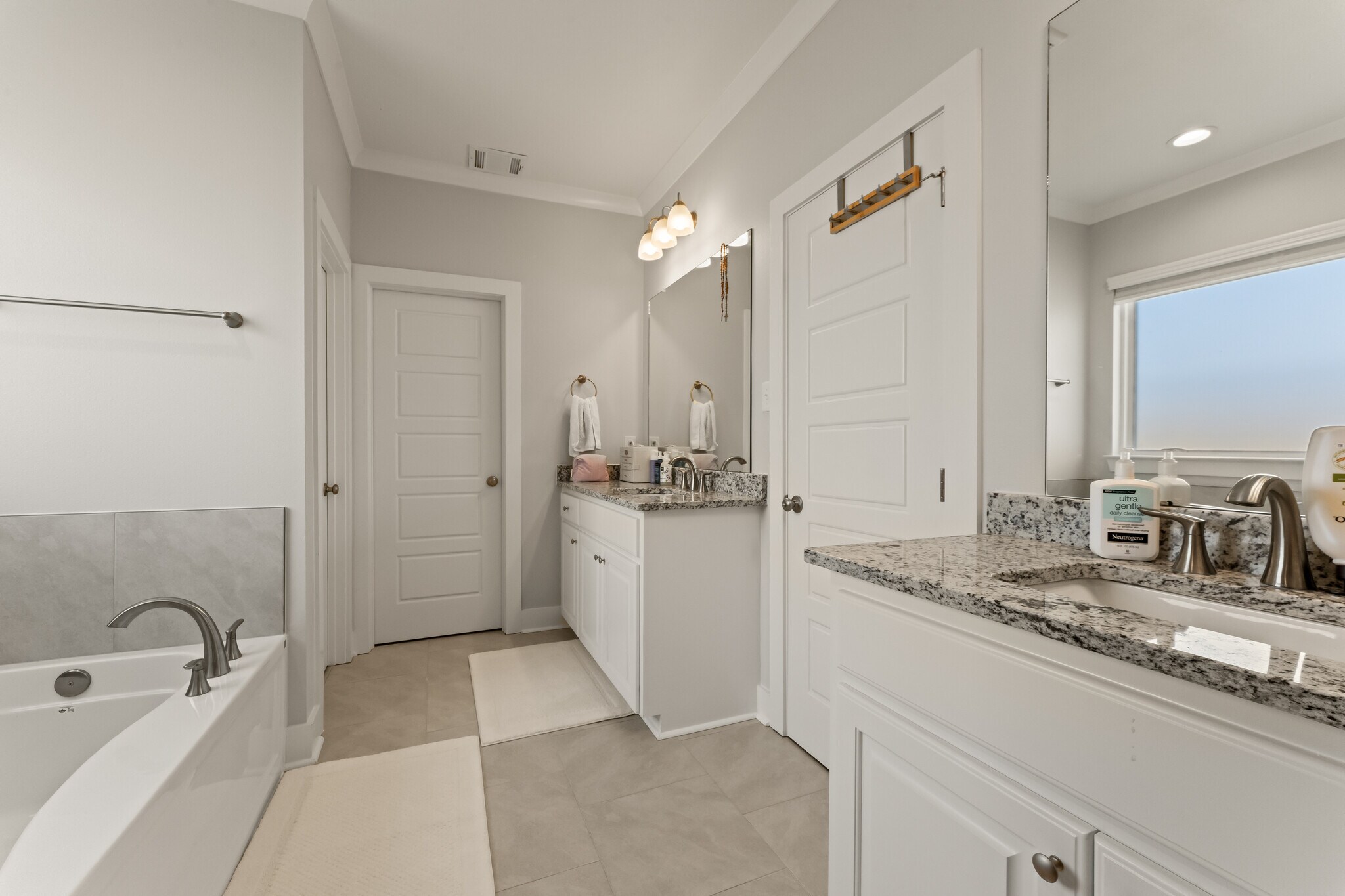 Building Photo - 3145 Creekmere Ln