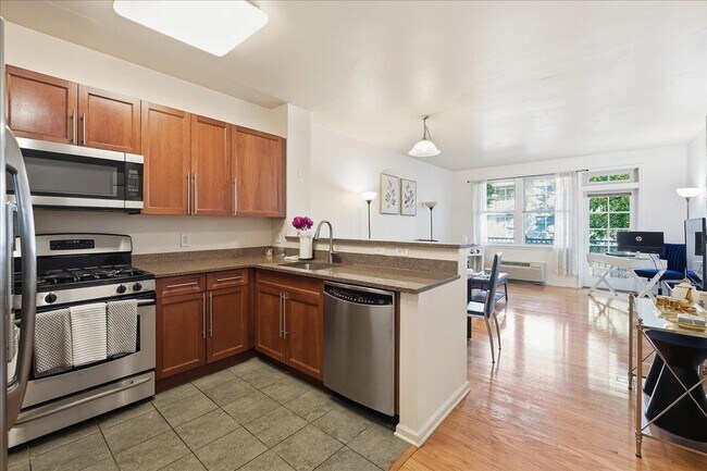 Building Photo - 4 Constellation Pl