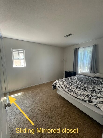 Building Photo - 2544 Kenwood Ct