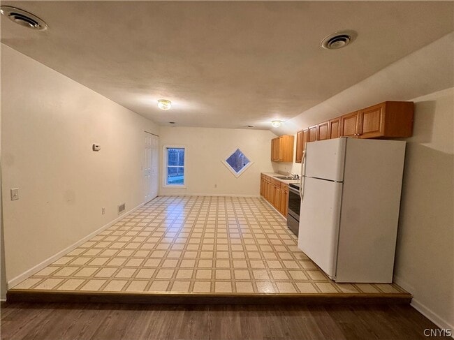 Building Photo - 5553 W Main St