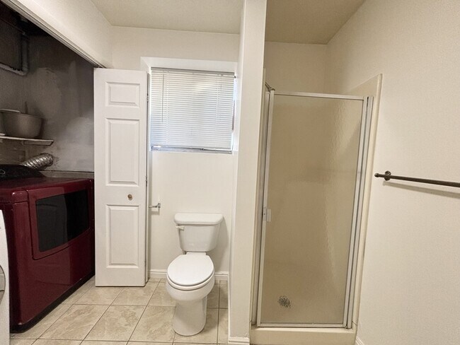 Building Photo - 2243 Aspen Hills Dr