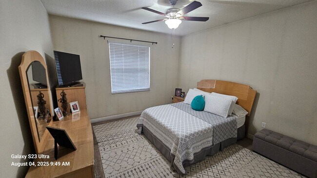 Building Photo - Beautiful 3 Bedroom Home for Rent in Oakbr...