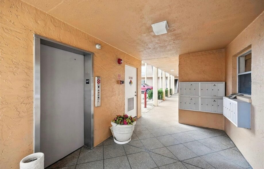 Building Photo - 3575 Gulf Blvd