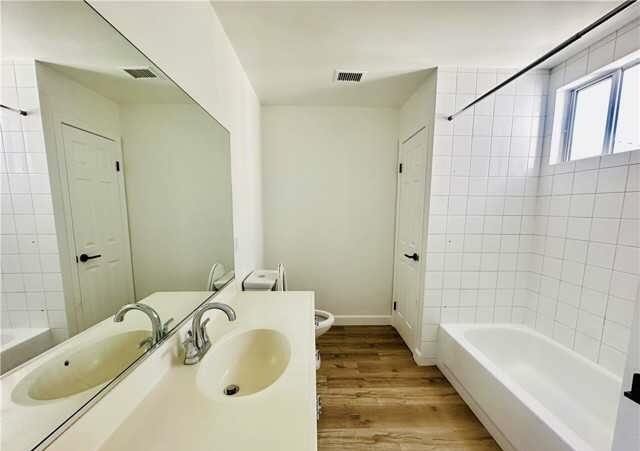 Building Photo - 9218 Elm Vista Dr