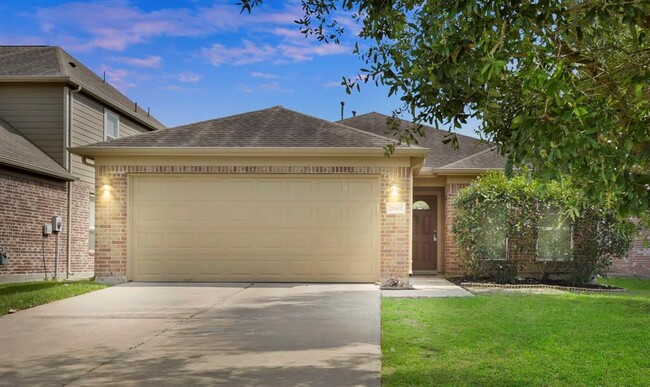 Building Photo - 15603 Walnut Leaf Ln