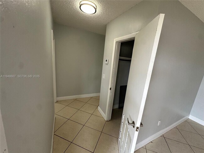 Building Photo - 7860 SW 16th St