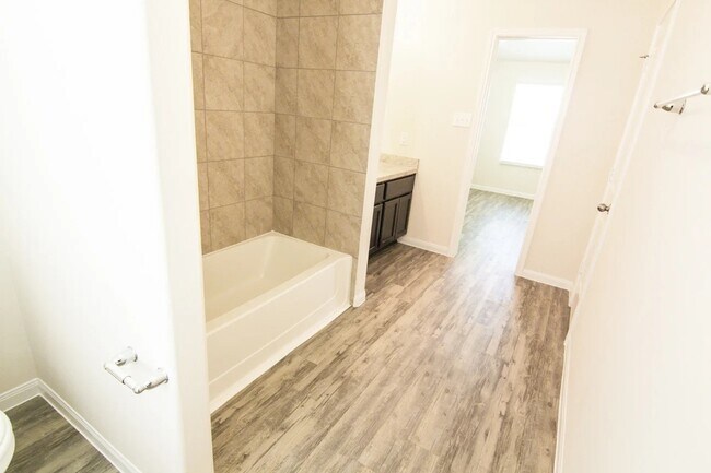 Building Photo - 6011 Fading Night Dr