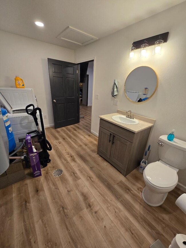 Building Photo - N2287 Memorial Dr