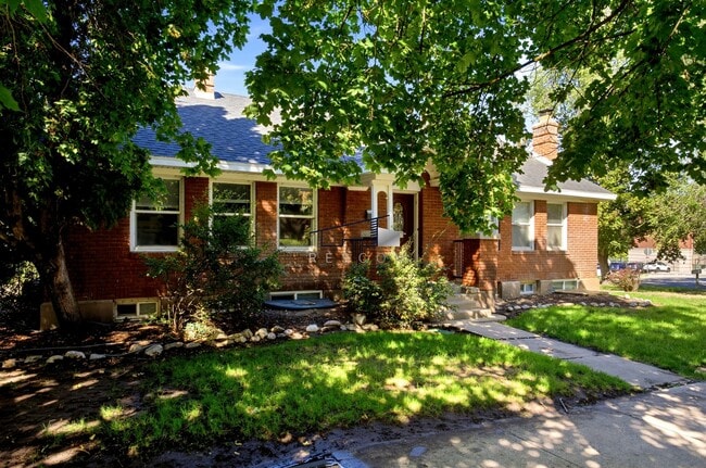 Building Photo - 2705 Polk Ave