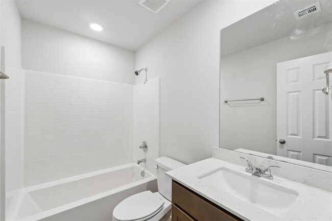 Building Photo - 2213 SE 89th Terrace