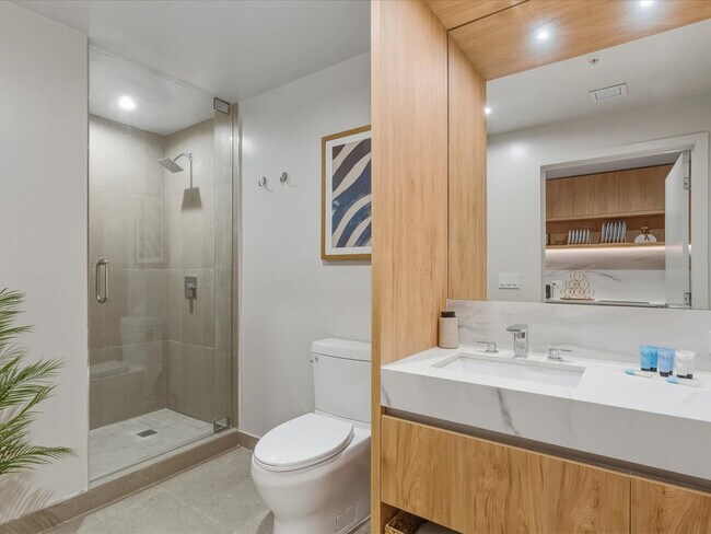 Building Photo - 11 NE 6th St