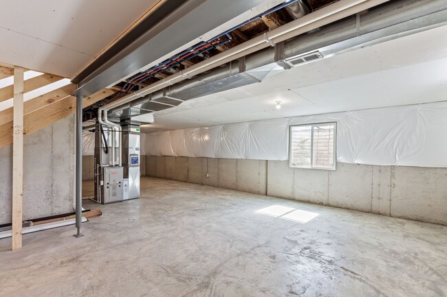 Building Photo - 126 Cardow Dr