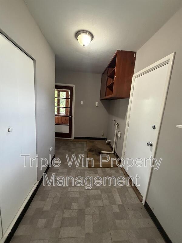 Building Photo - 8423 Korea Dr
