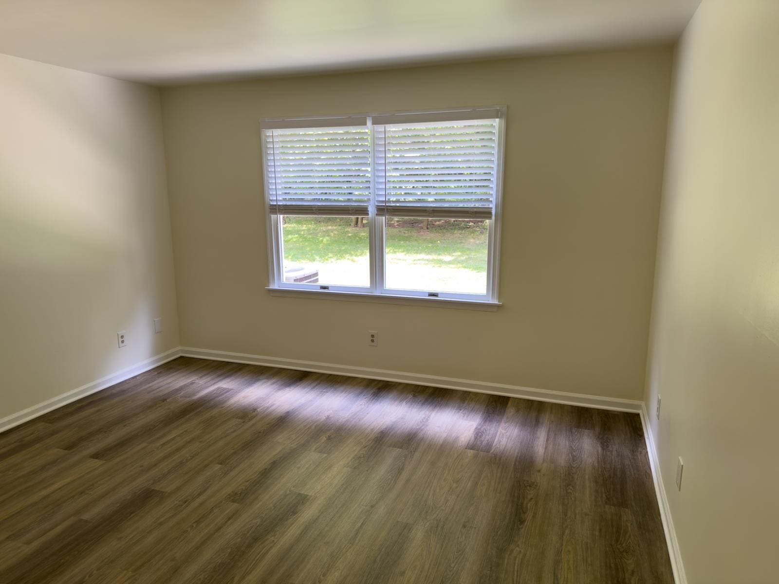 Building Photo - 162 Lindfield Cir