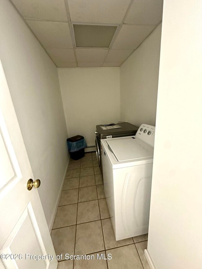 Building Photo - 436 Ziegler St