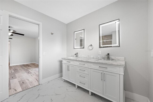 Building Photo - 5056 42nd St S