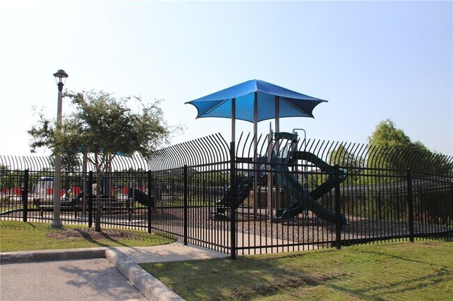 Building Photo - 13525 Franklin Pierce Cv