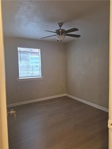 Building Photo - 924 E Monterey Ct