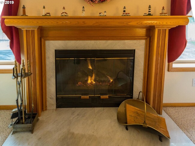 Building Photo - Charming 4-Bed, 2-Bath Home with Vaulted Ceilings, Dual Fireplaces & Serene Outdoor Spaces