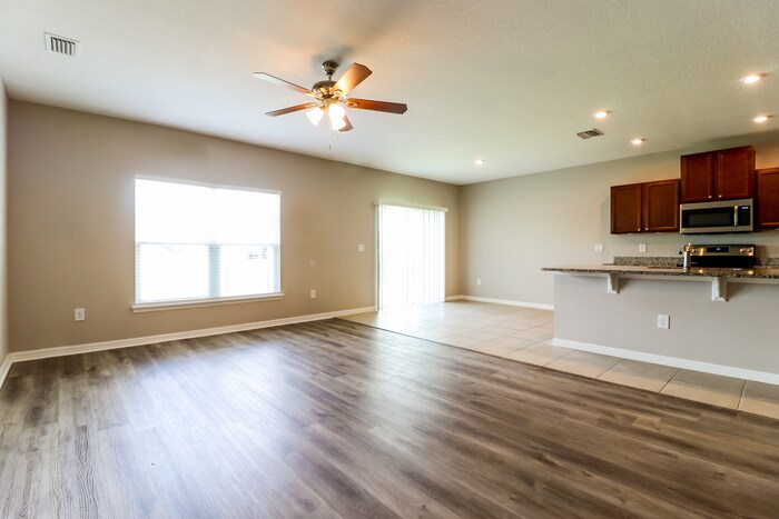 Building Photo - 18523 Hunters Meadow Walk