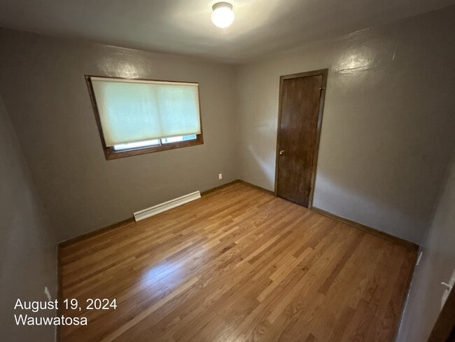 Building Photo - 9431 W Marion St