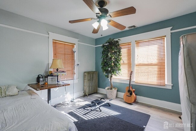 Building Photo - 400 Stockton St