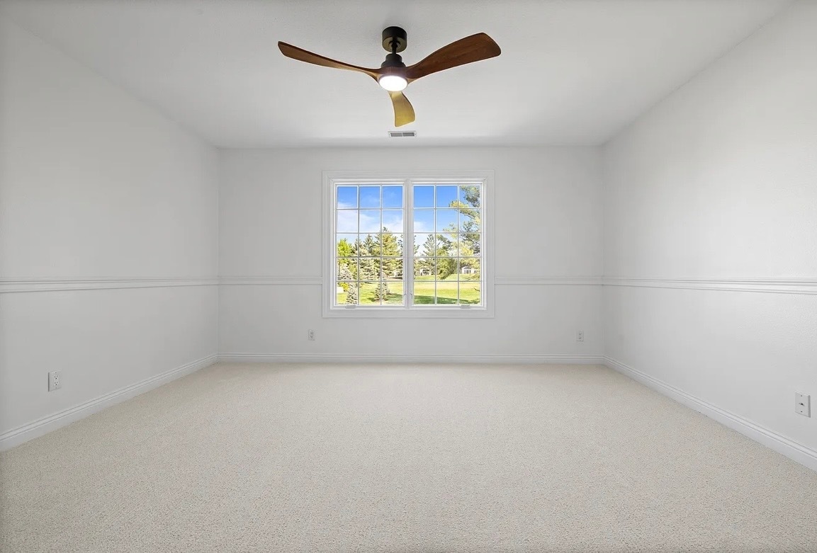 Building Photo - 5583 Beechwood Ter